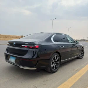 BMW 740i-3
