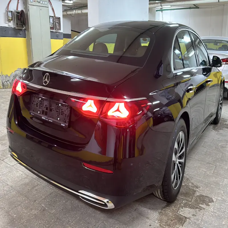 Mercedes E 200 2025-3