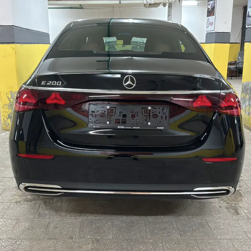 Mercedes E 200 2025-4